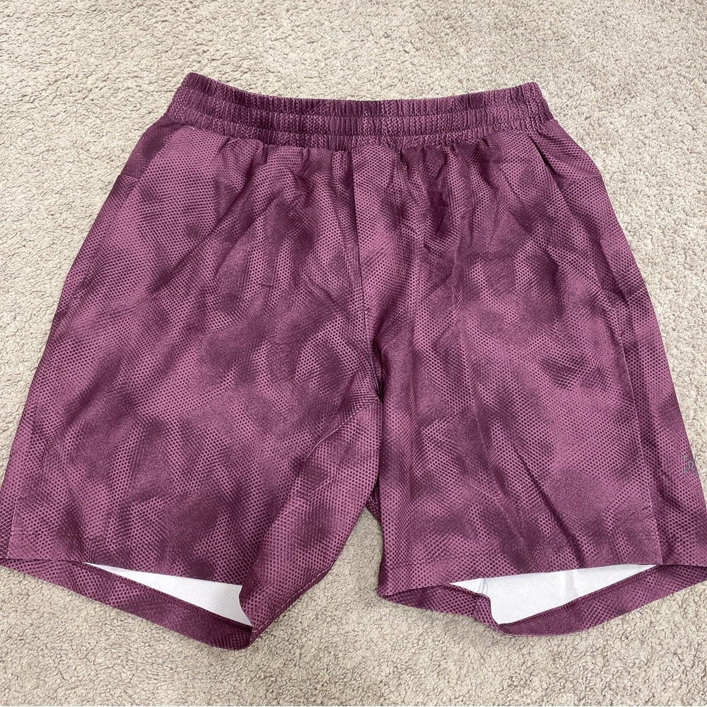 lululemon - men’s shorts